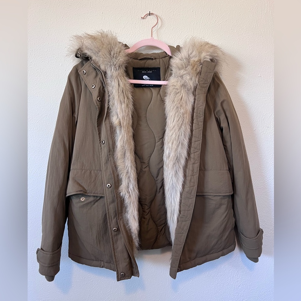 Zara Women’s Down Coat With Faux Fur Trim